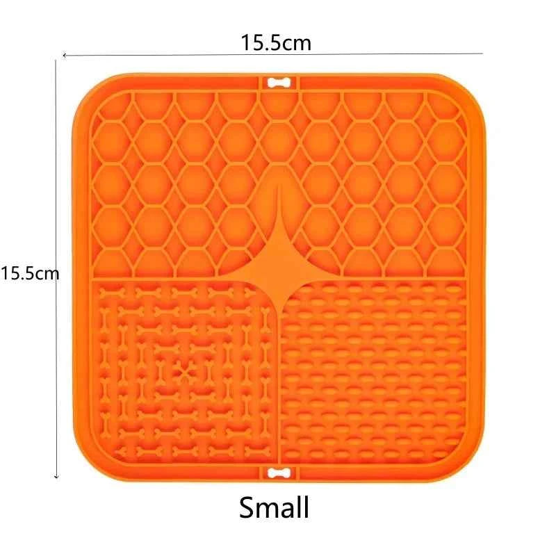 Lick mat for dogs by Zootly – photo 15